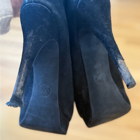 Michael Kors Elegant Black Feather Ankle Boots - Picture 10 of 13